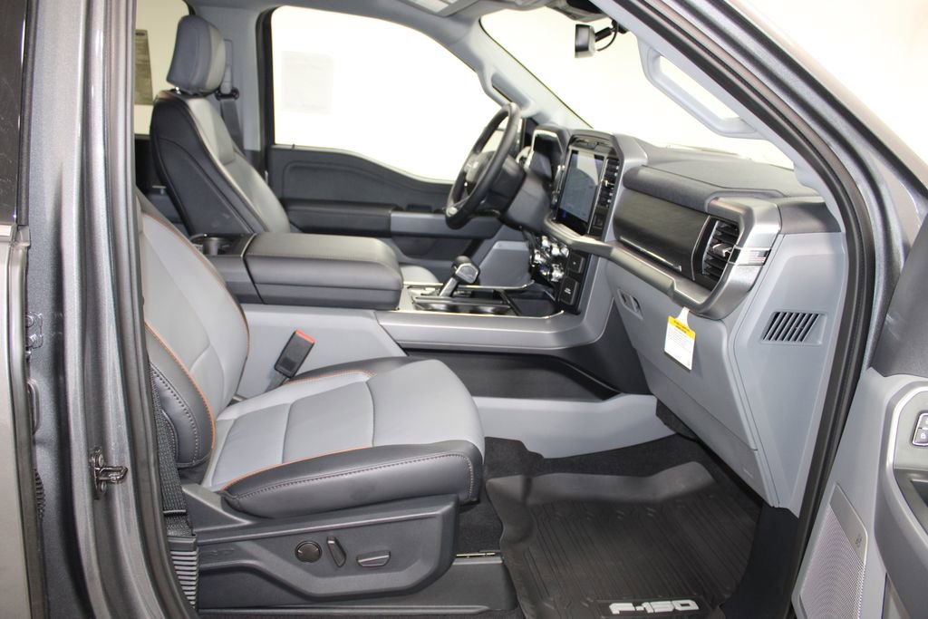 New 2025 Ford F150 Lariat w/ Equipment Group 501A Mid image 29