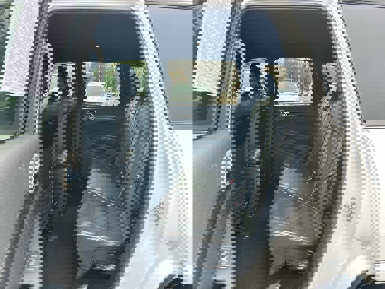 Used 2020 Jeep Grand Cherokee Altitude image 24