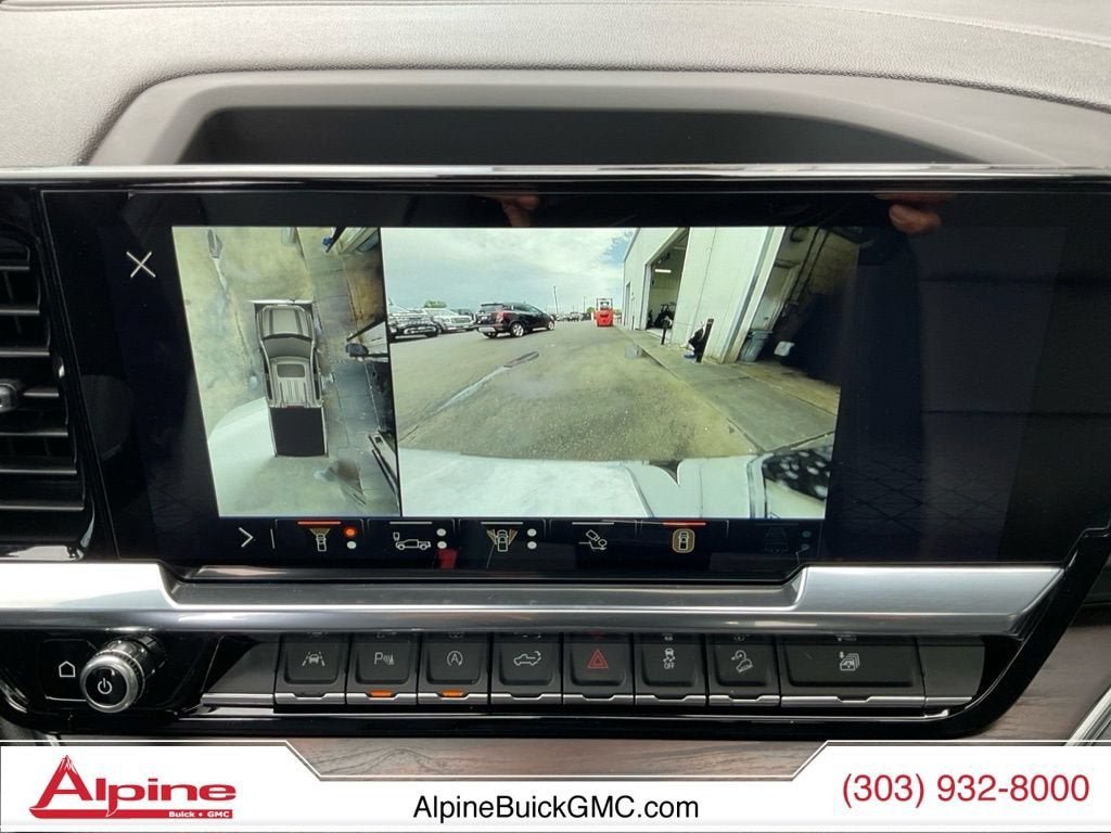 Used 2024 GMC Sierra 1500 SLT w/ SLT Premium Plus Package AWD/4WD image 20