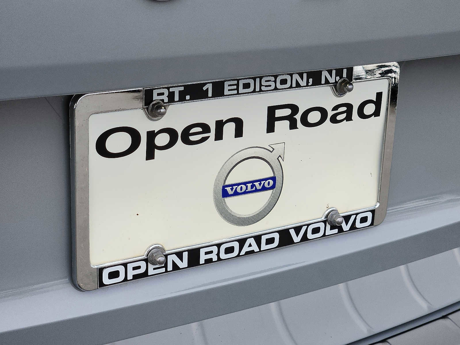 Used 2025 Volvo XC60 T8 Plus w/ Protection Package Premier image 30