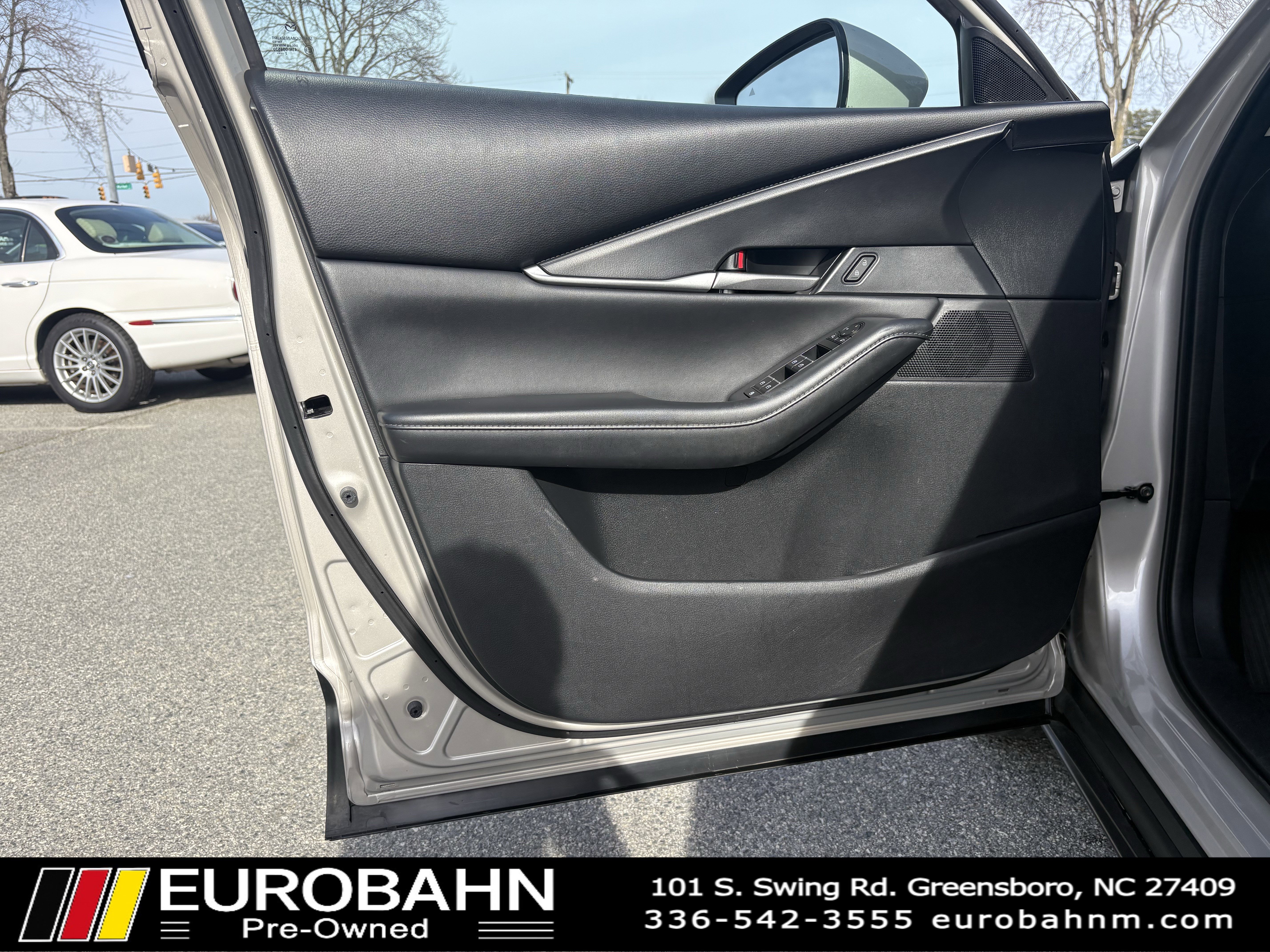 Used 2022 MAZDA CX-30 AWD 2.5 S w/ Select Package image 9