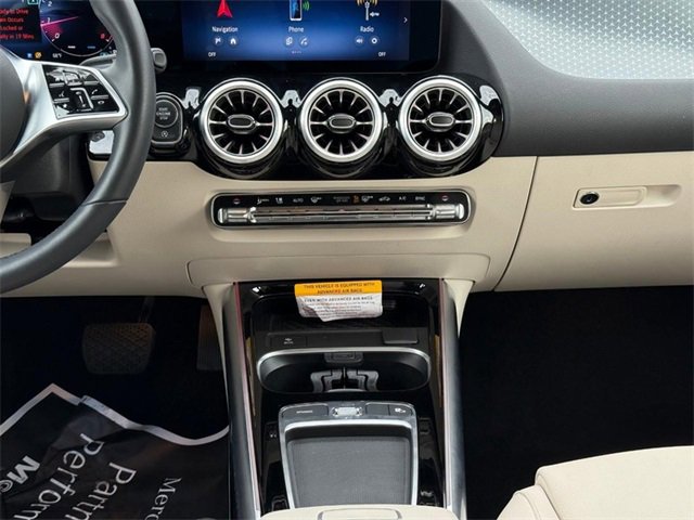 Certified 2025 Mercedes-Benz GLA 250 4MATIC image 16