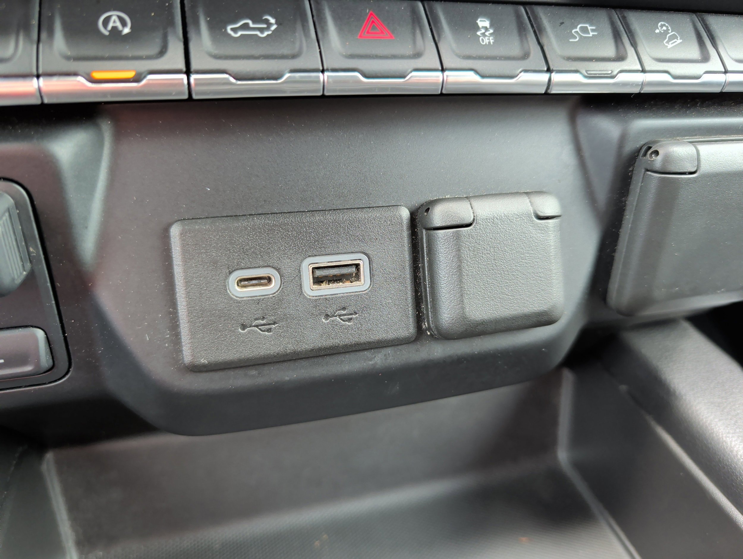 Used 2020 Chevrolet Silverado 1500 LT Trail Boss image 23