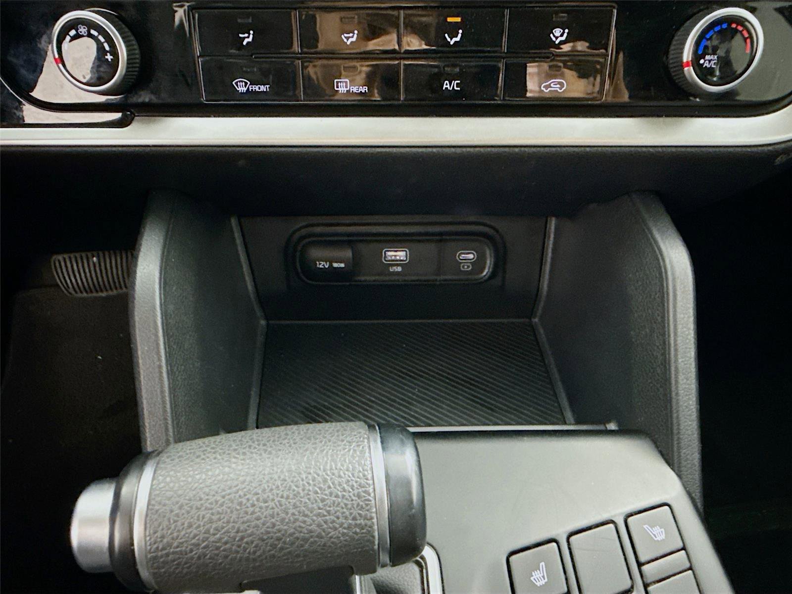 Used 2024 Kia Sportage LX image 15