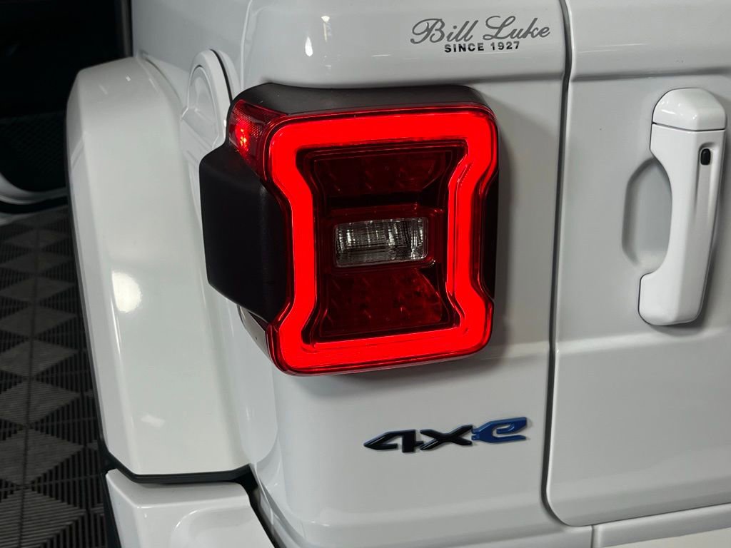 Used 2021 Jeep Wrangler Unlimited Sahara image 20