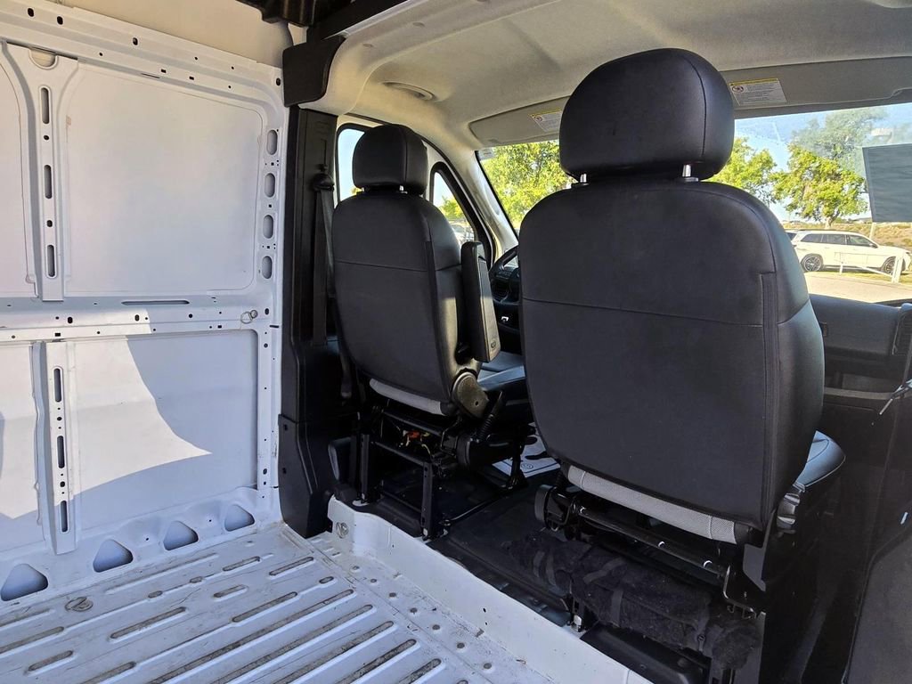 Used 2023 RAM ProMaster 2500 image 20