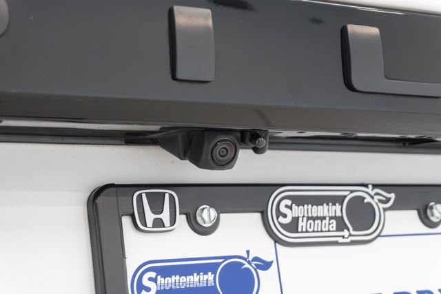 Used 2025 Honda Pilot EX-L image 9