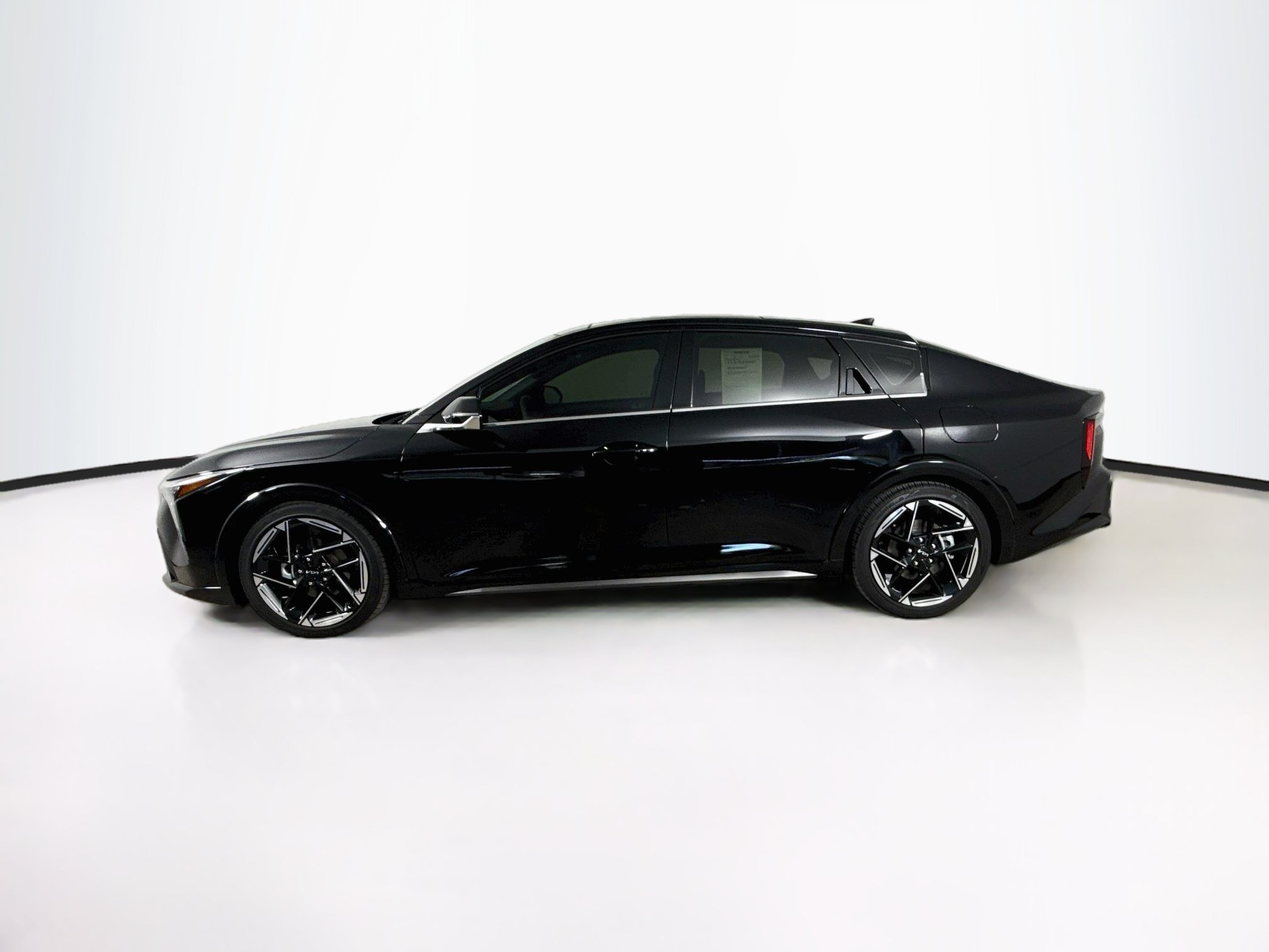 Used 2025 Kia K4 GT-Line w/ GT-Line Premium Package FWD image 7