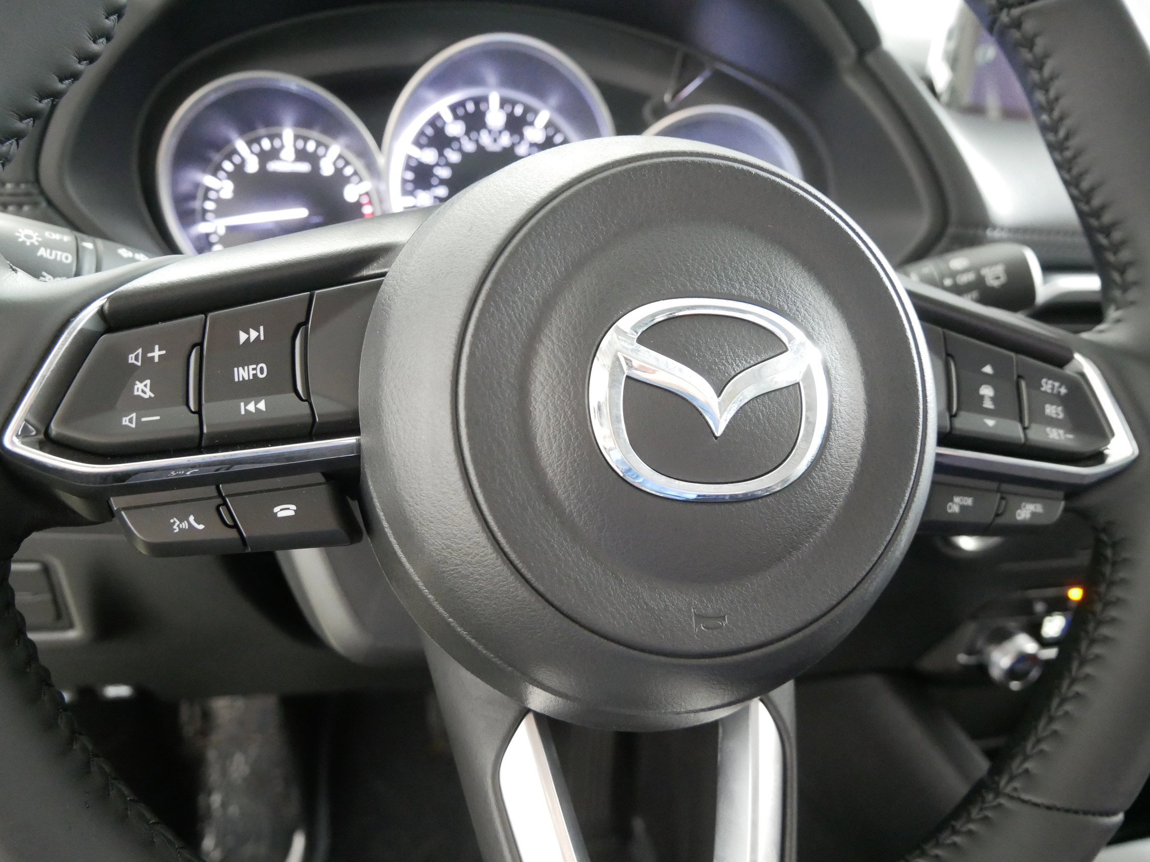 New 2025 MAZDA CX-5 AWD 2.5 S w/ Select Package image 8