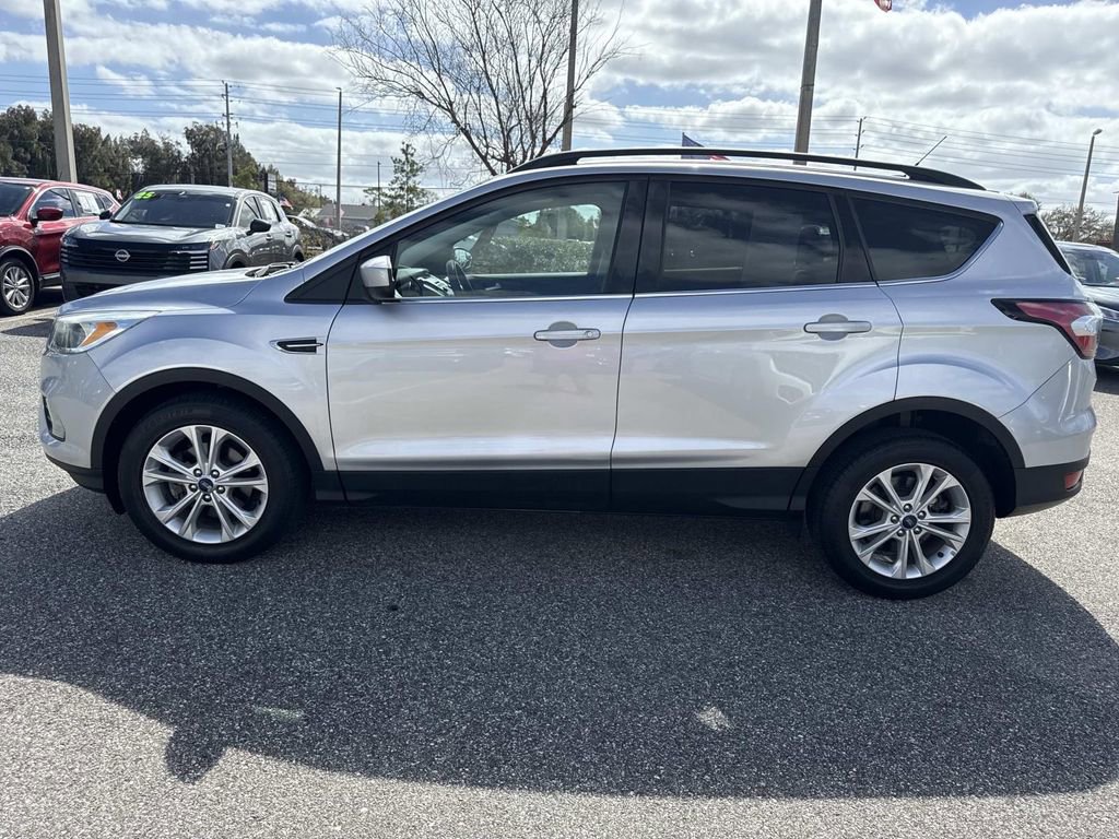 Used 2018 Ford Escape SE image 7