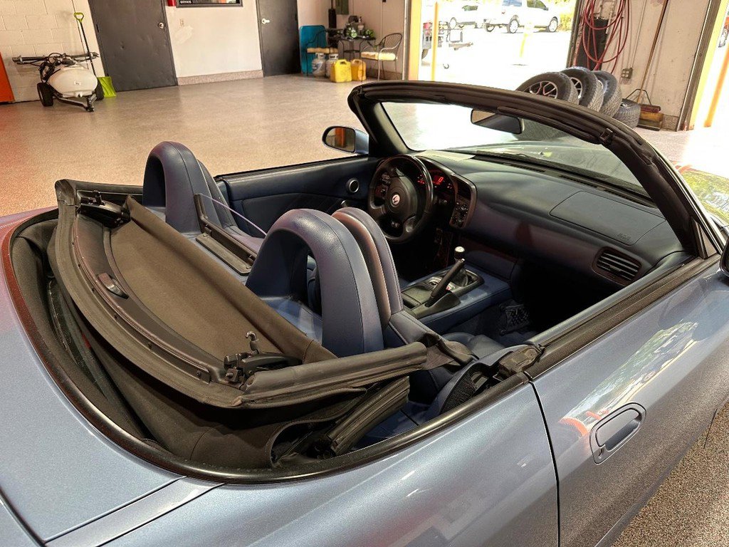 Used 2002 Honda S2000 image 25