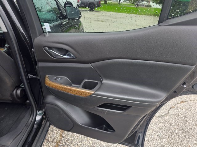 Used 2019 GMC Acadia SLE w/ LPO, Floor Liner Package AWD/4WD image 12