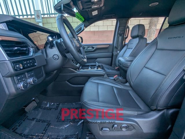 Used 2025 GMC Yukon XL Denali image 29