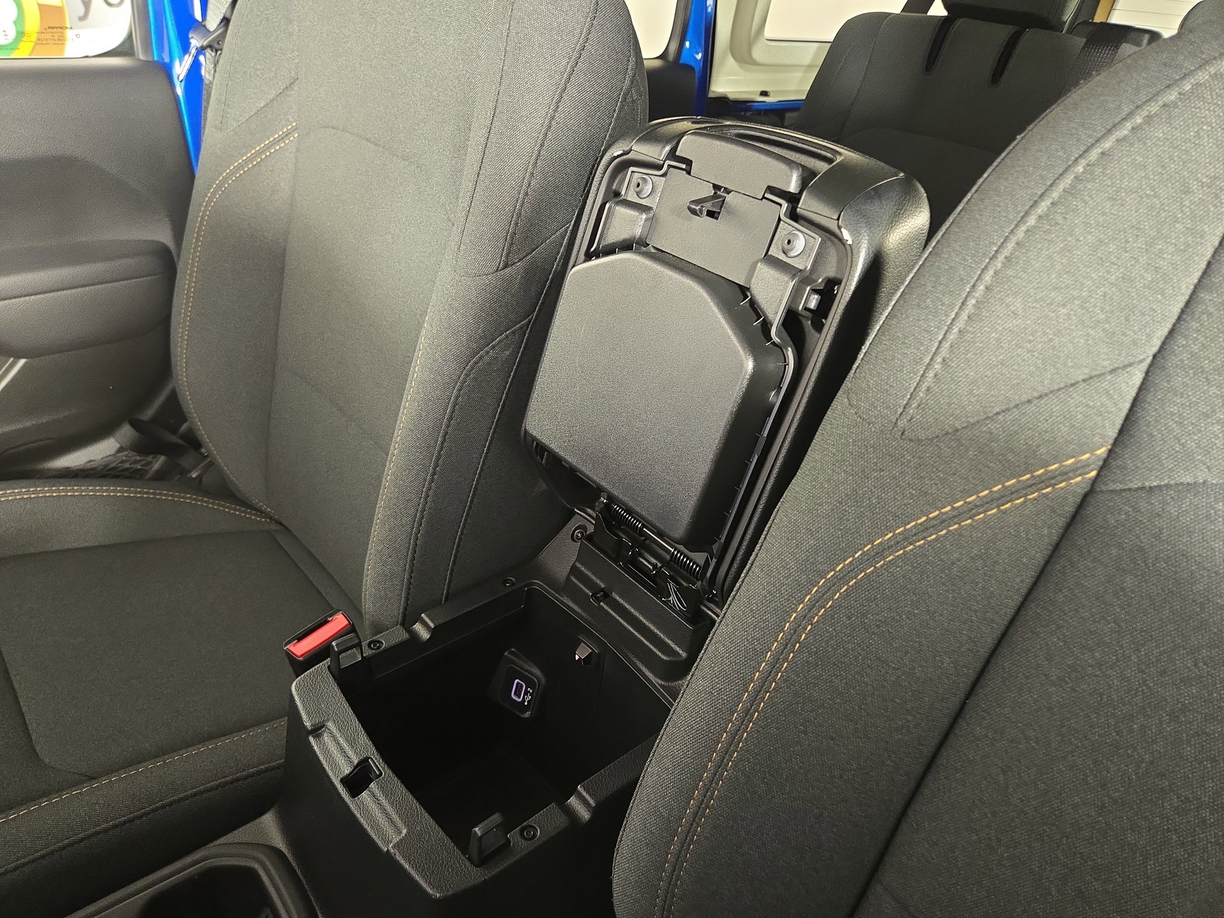 Used 2024 Jeep Wrangler Sport S w/ Convenience Group image 28