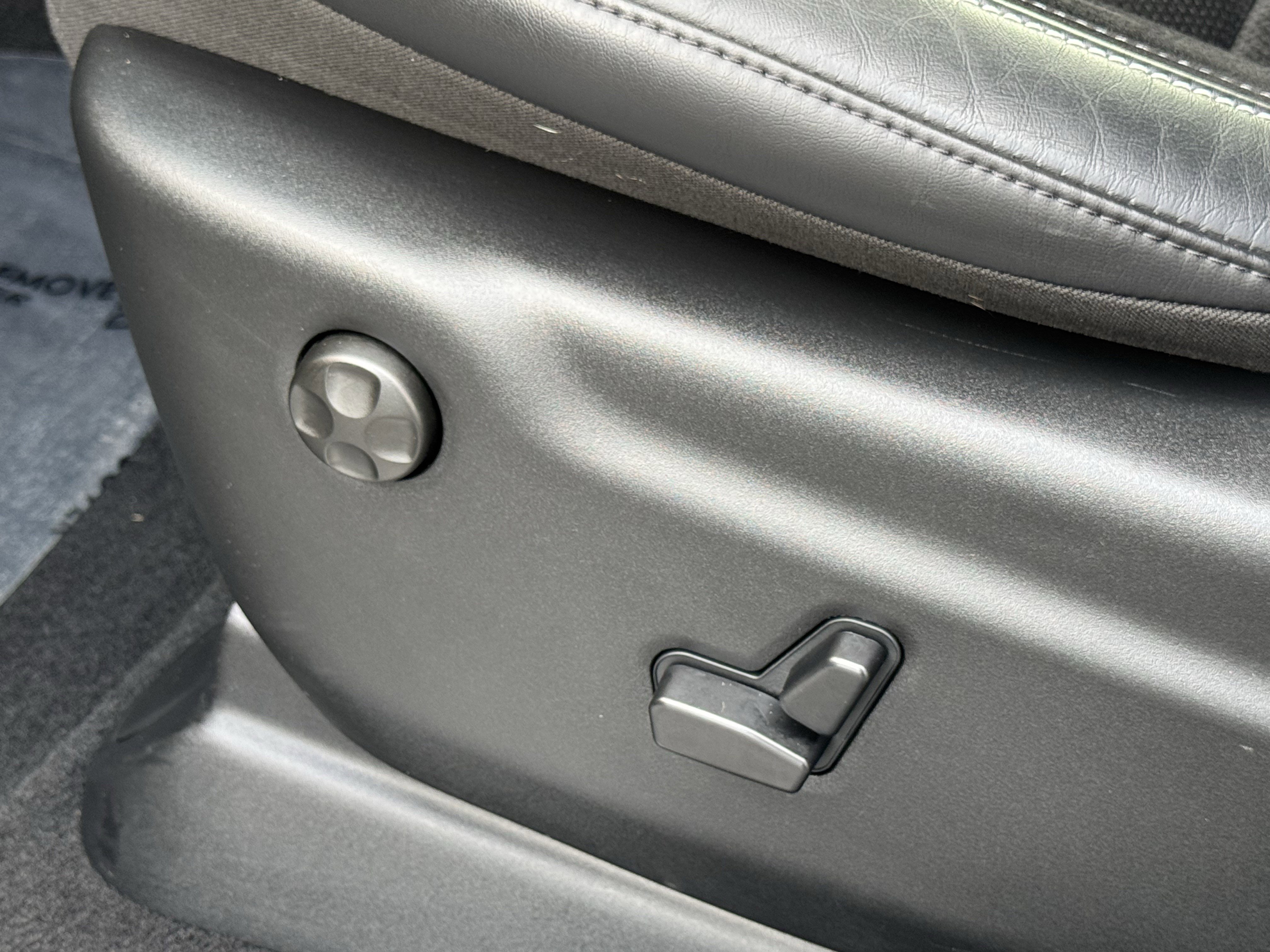 Used 2025 Dodge Durango SRT Hellcat w/ Black Package image 18