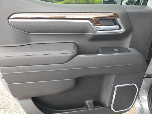 Used 2026 GMC Sierra 1500 SLE w/ LPO, GMC Protection Package image 39