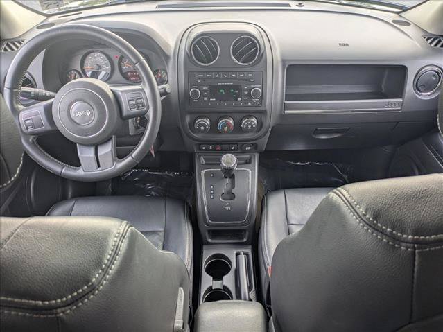 Used 2016 Jeep Patriot High Altitude AWD/4WD image 16