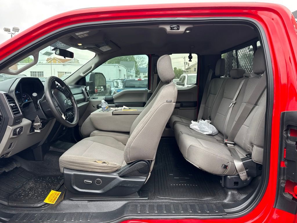 Used 2019 Ford F550 4x4 SuperCab Super Duty w/ XLT Value Package image 9