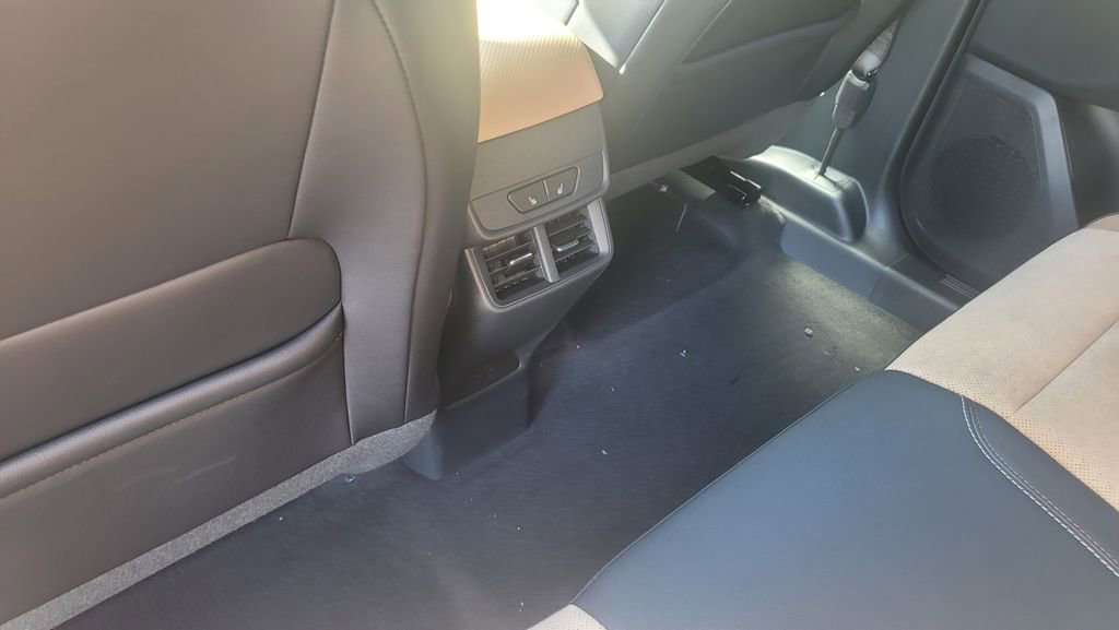 New 2026 Chevrolet Equinox ACTIV w/ Convenience Package III image 26