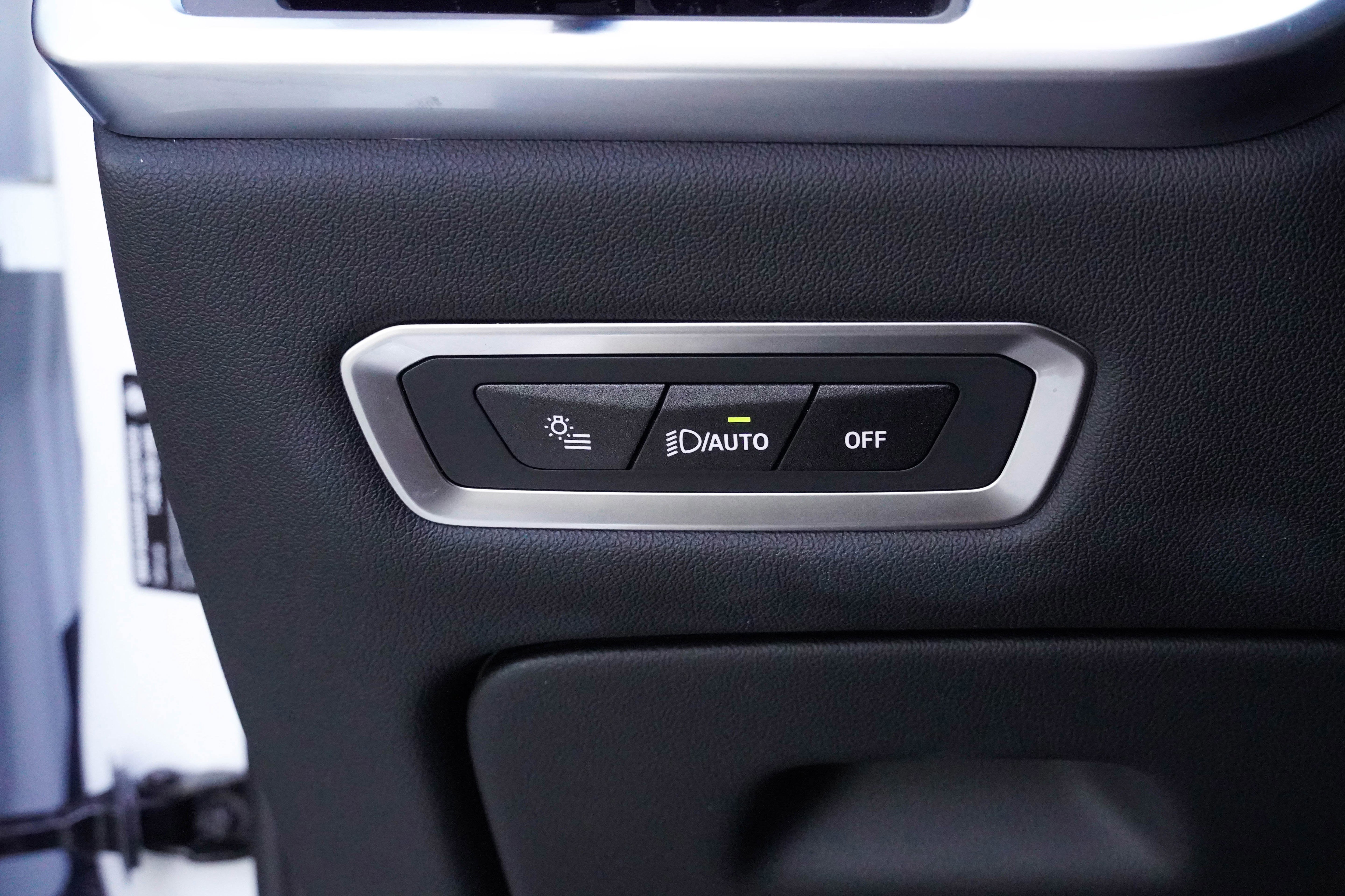 Certified 2024 BMW X7 M60i w/ Executive Package image 18