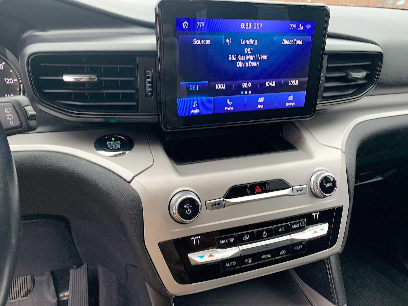 Used 2020 Ford Explorer XLT image 13