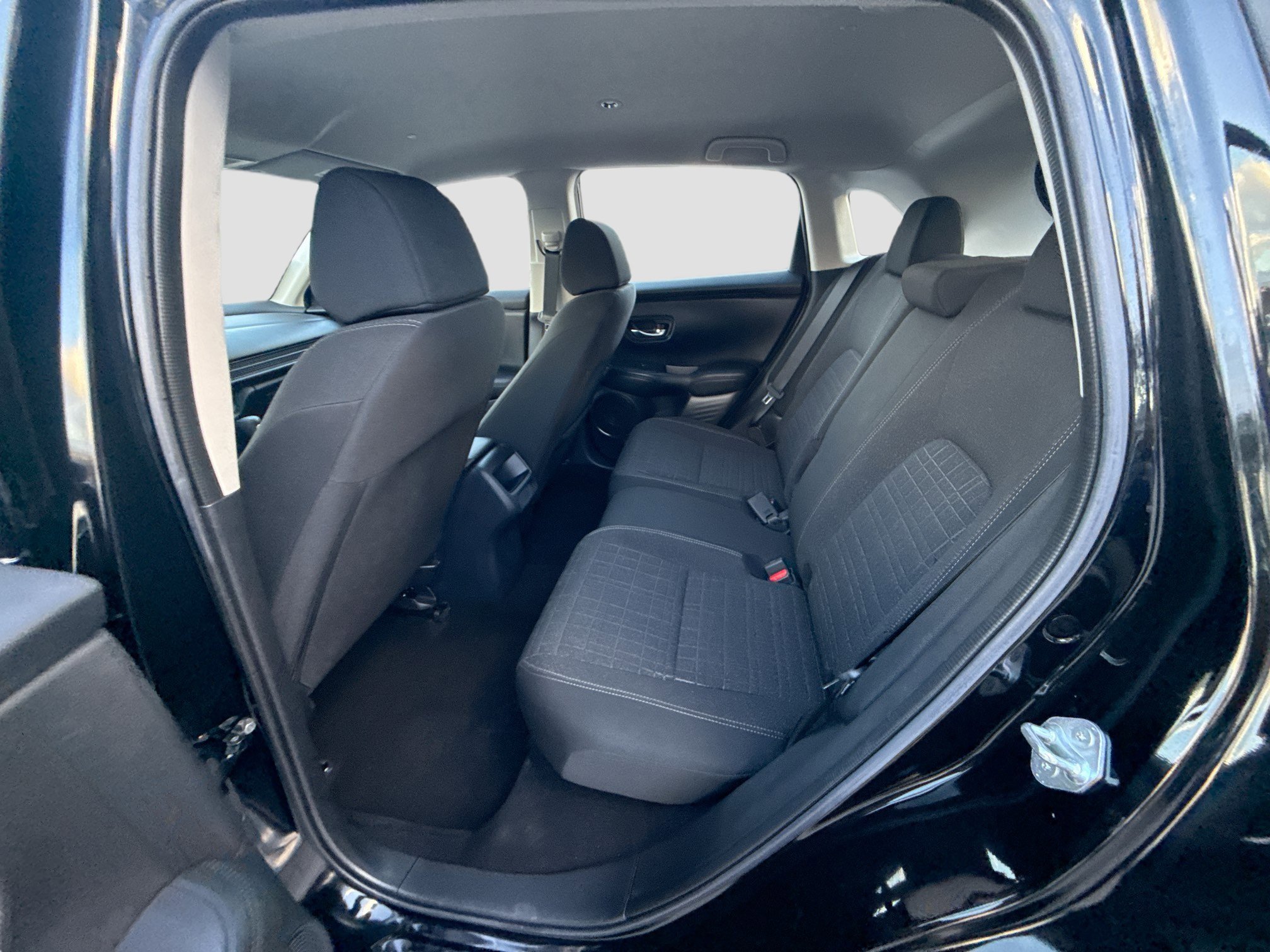 Used 2023 Honda HR-V LX image 22