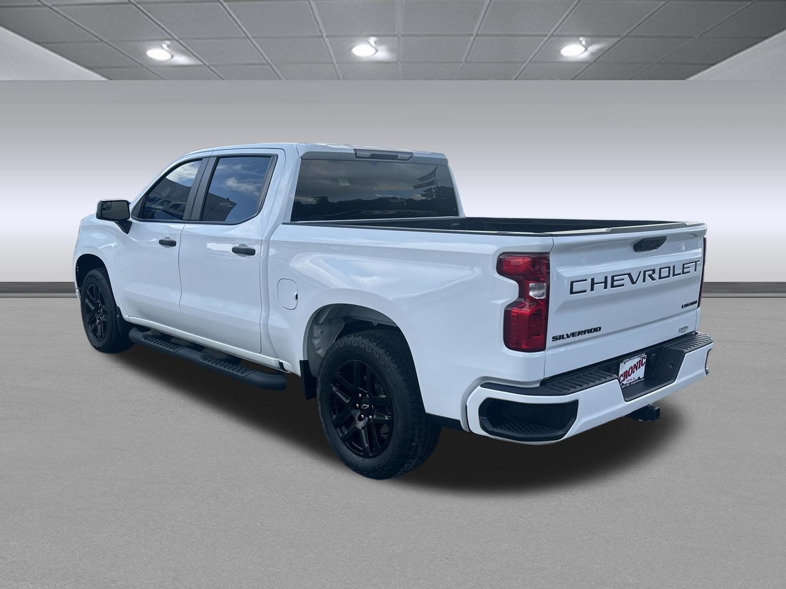 Used 2024 Chevrolet Silverado 1500 Custom w/ Turbomax Blackout Package RWD image 5