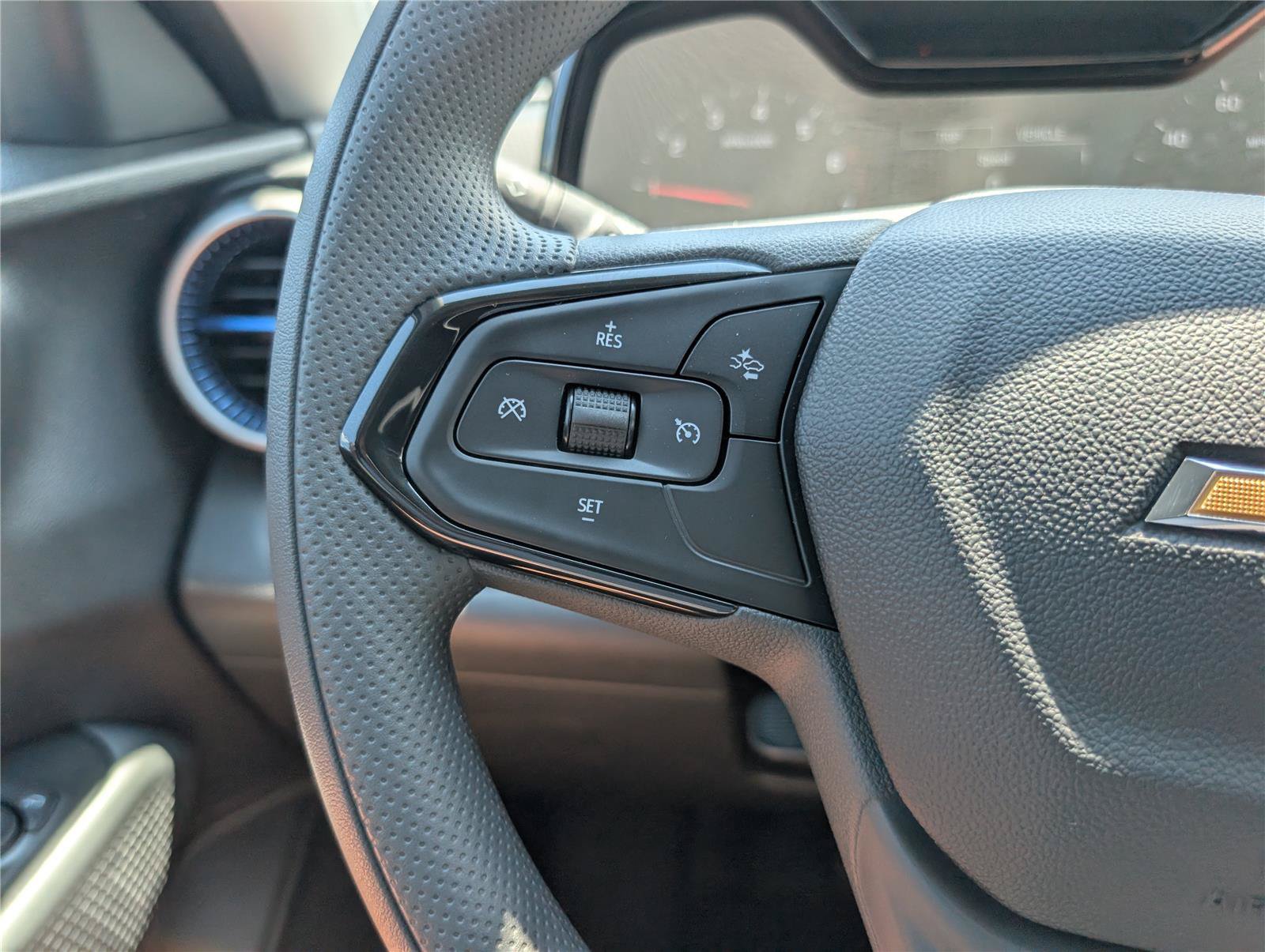 New 2026 Chevrolet Trax LS FWD image 18