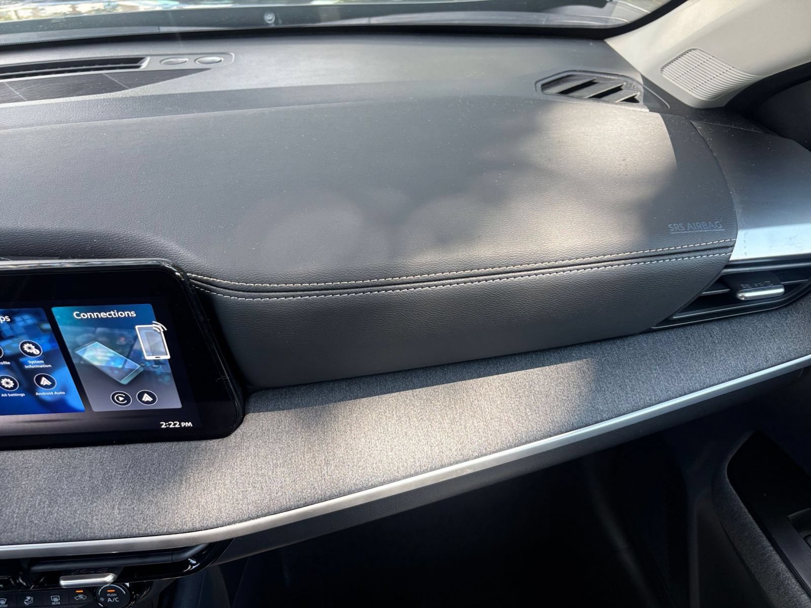 Used 2026 Nissan Kicks SV w/ Cold Weather Package FWD image 33