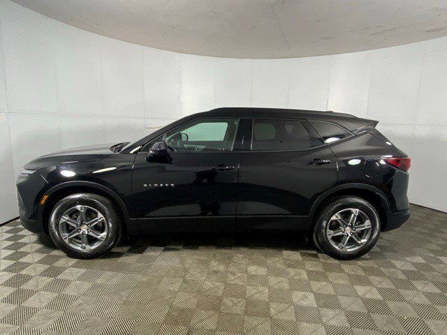 Certified 2024 Chevrolet Blazer LT w/ Convenience Package image 3