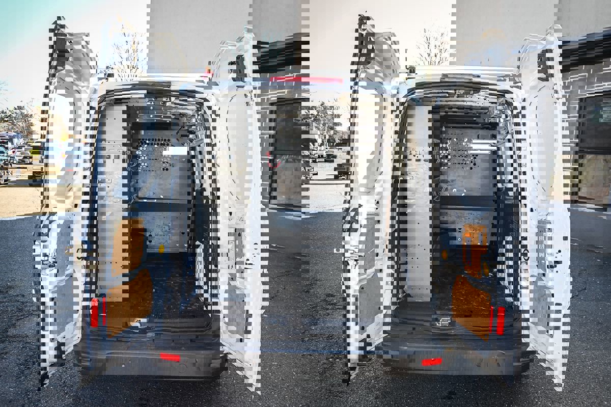 Used 2014 Ford Transit Connect XLT image 14