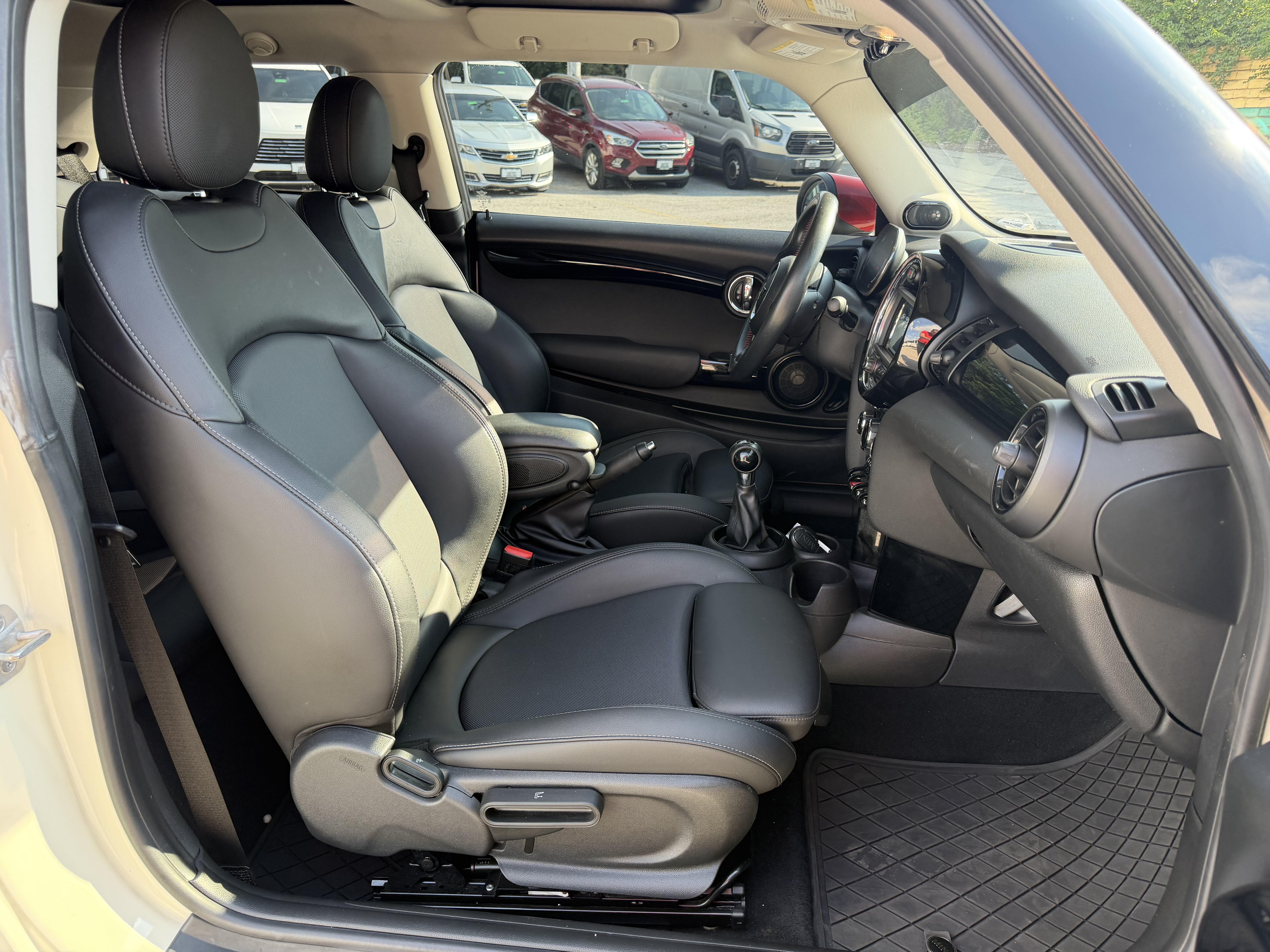Used 2021 MINI Cooper S w/ 6.5" Touchscreen Package FWD image 10