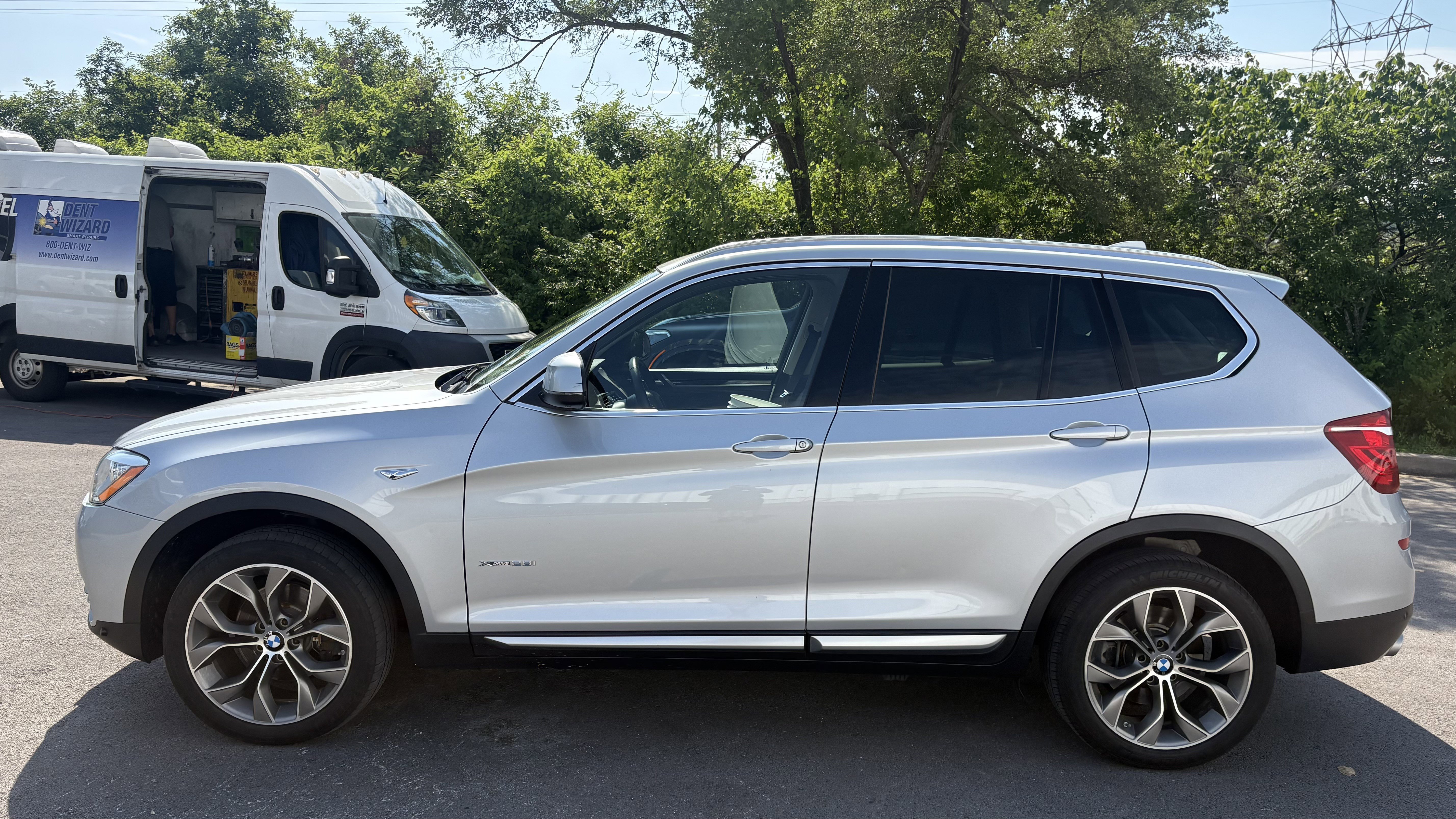 Used 2017 BMW X3 xDrive28i AWD/4WD image 7