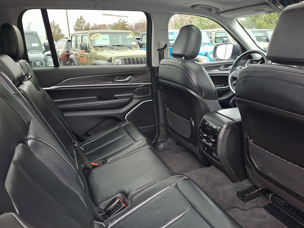 Used 2021 Jeep Grand Cherokee L Limited image 15