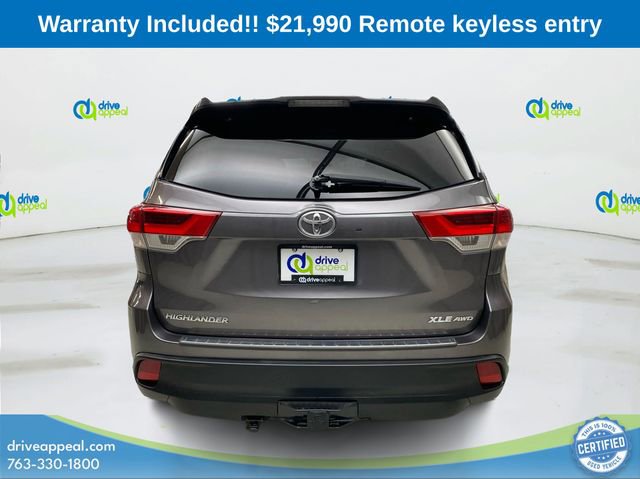 Used 2019 Toyota Highlander XLE AWD/4WD image 7