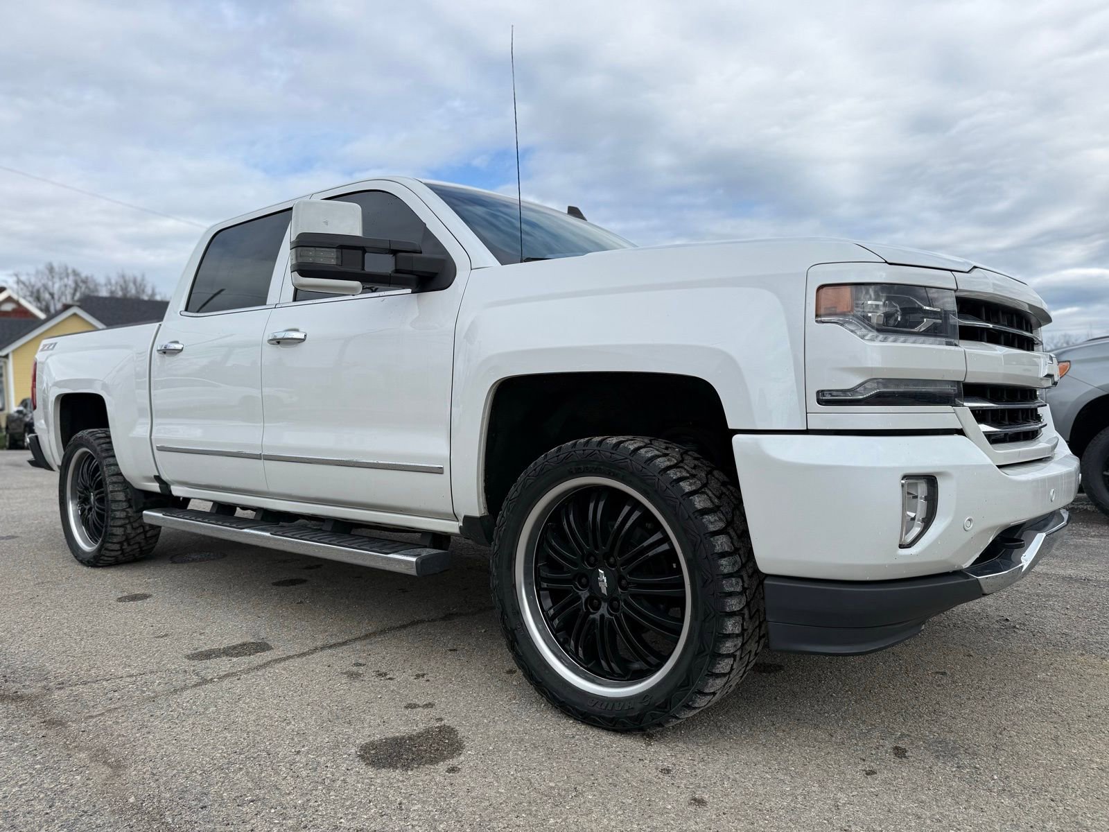 Used 2017 Chevrolet Silverado 1500 LTZ Z71 w/ LTZ Plus Package image 11