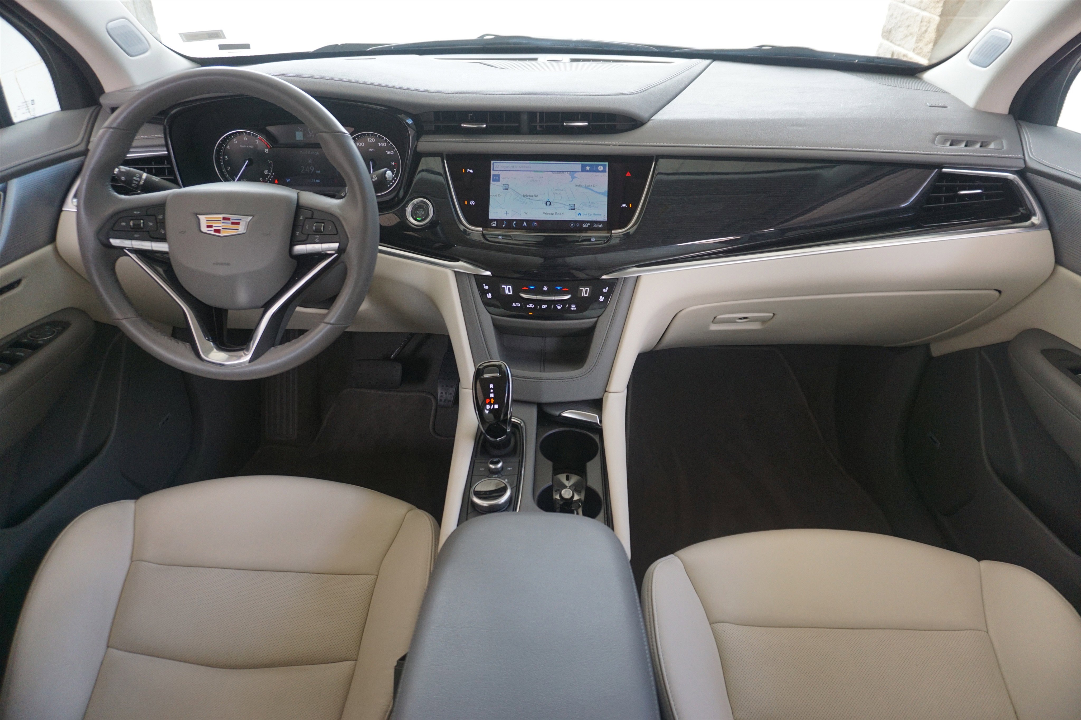 Used 2025 Cadillac XT6 Premium Luxury image 26