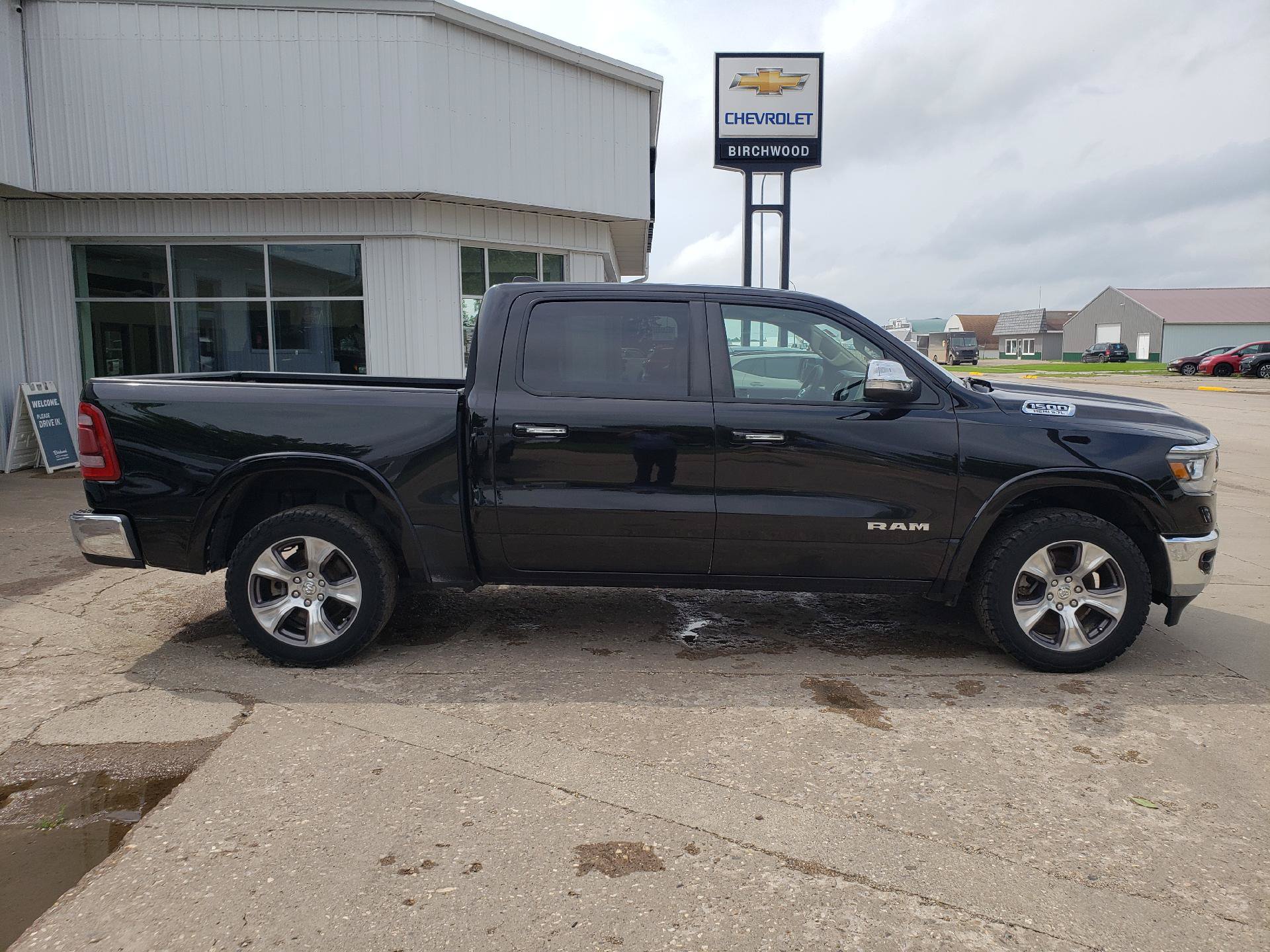 Used 2020 RAM 1500 Laramie AWD/4WD image 4