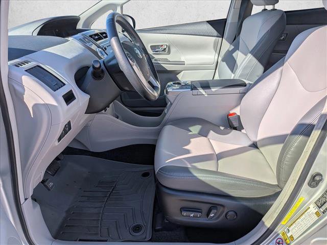 Used 2017 Toyota Prius V Five image 15