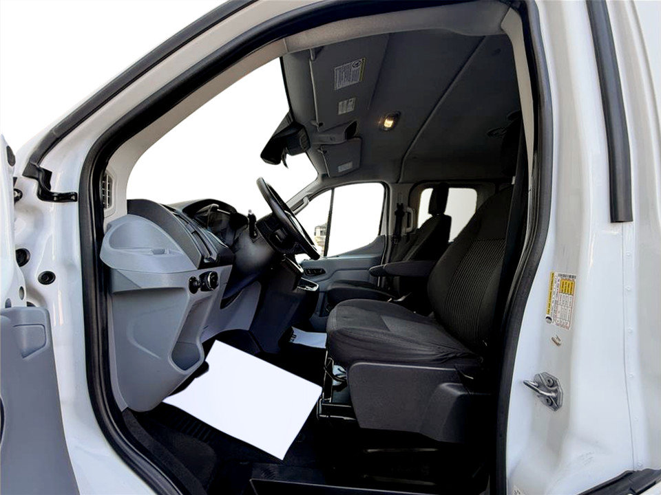 Used 2017 Ford Transit 150 XL image 10