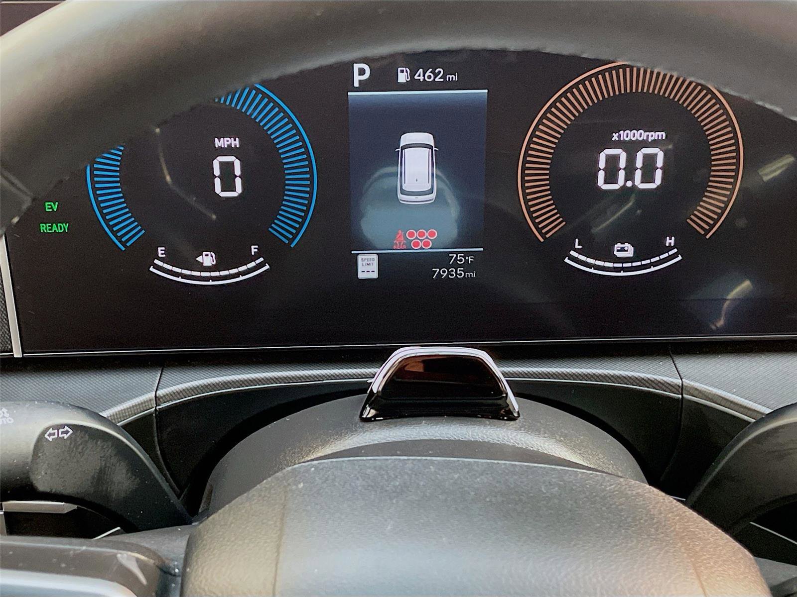 Certified 2025 Hyundai Santa Fe SEL image 15