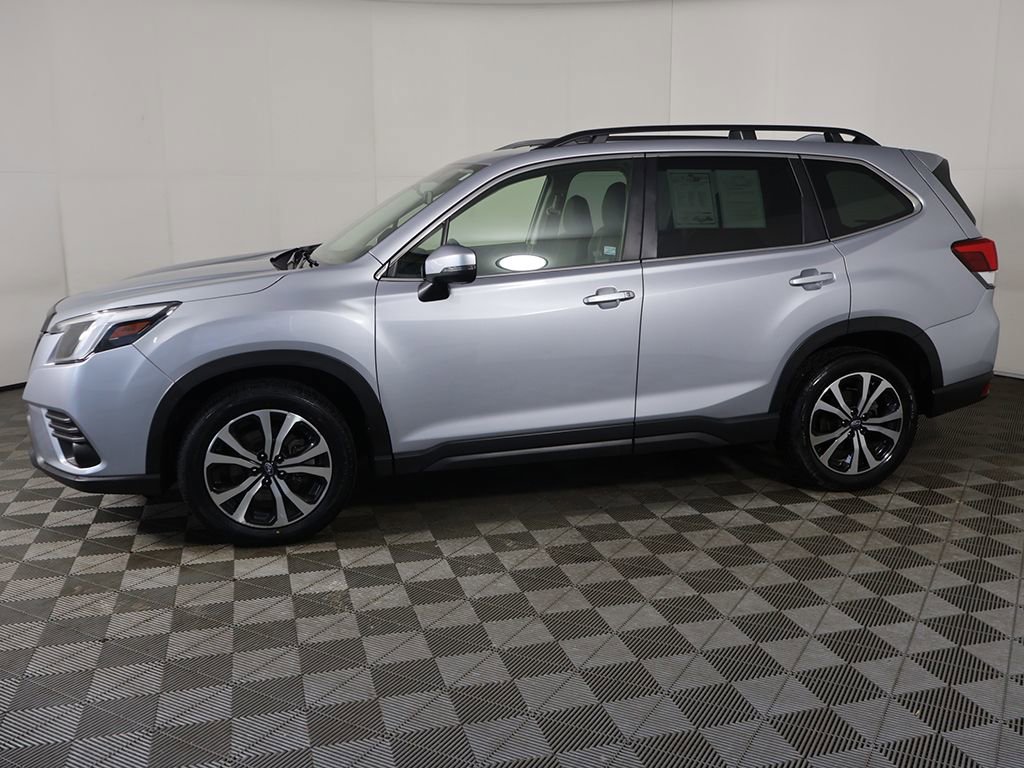 Used 2022 Subaru Forester Limited AWD/4WD image 18