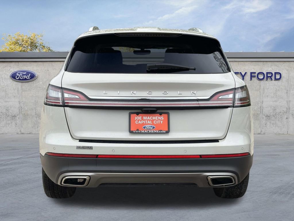 Used 2023 Lincoln Nautilus Reserve w/ Equipment Group 201A image 6