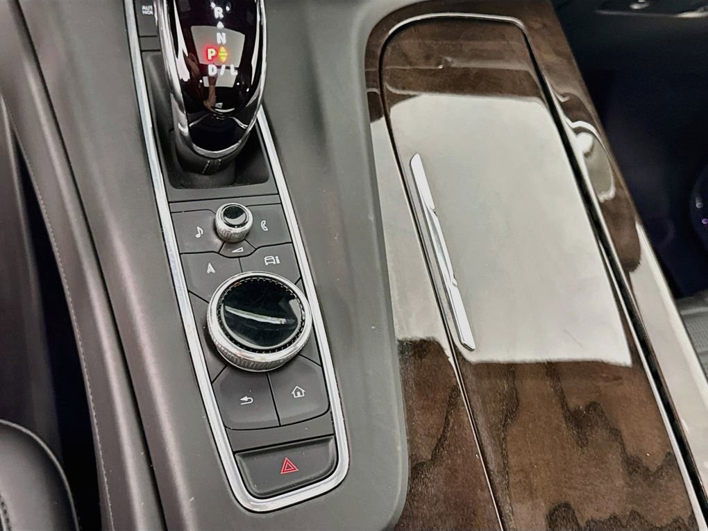Used 2022 Cadillac Escalade Sport Platinum AWD/4WD image 22