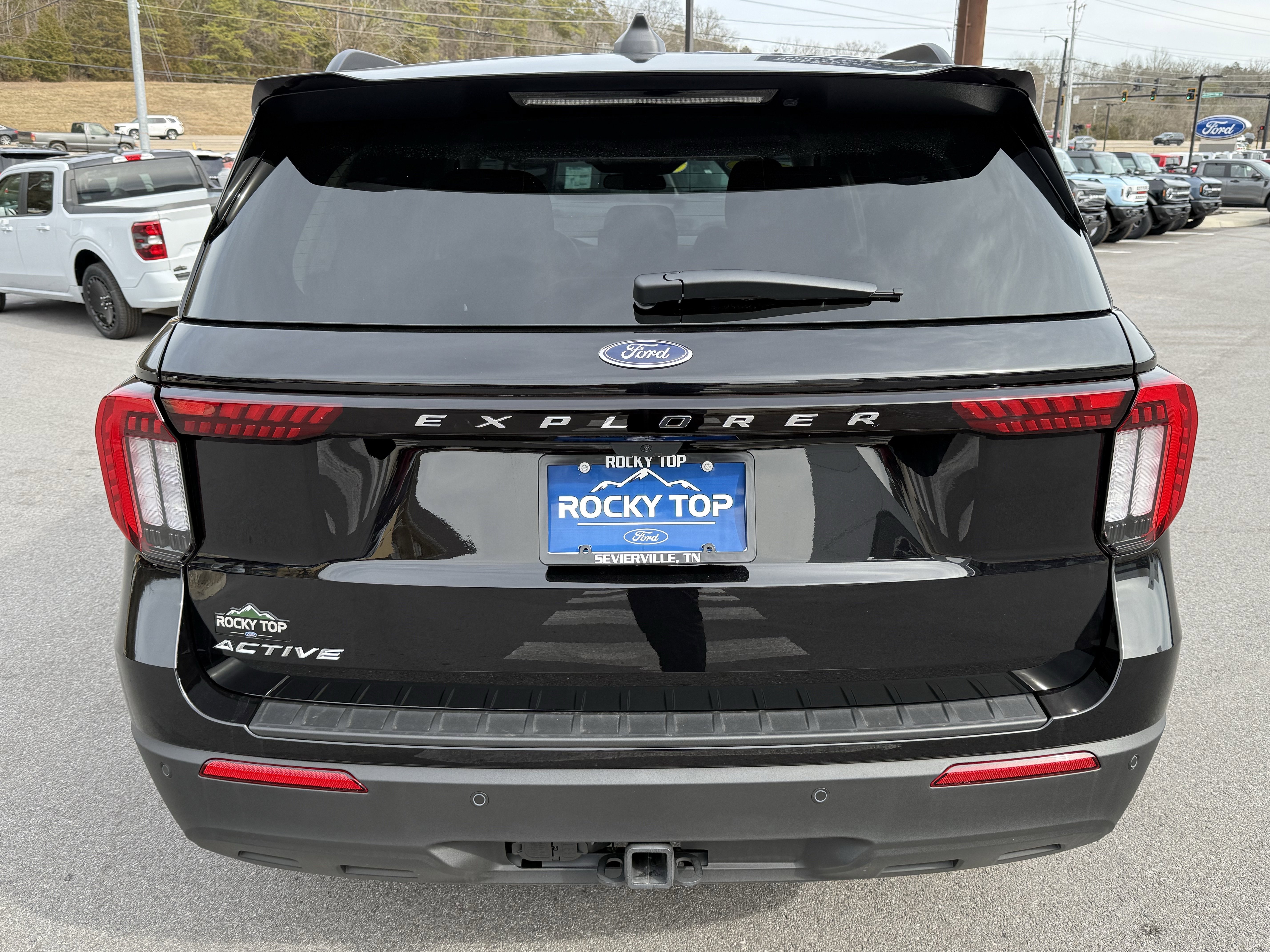 New 2026 Ford Explorer Active RWD image 6