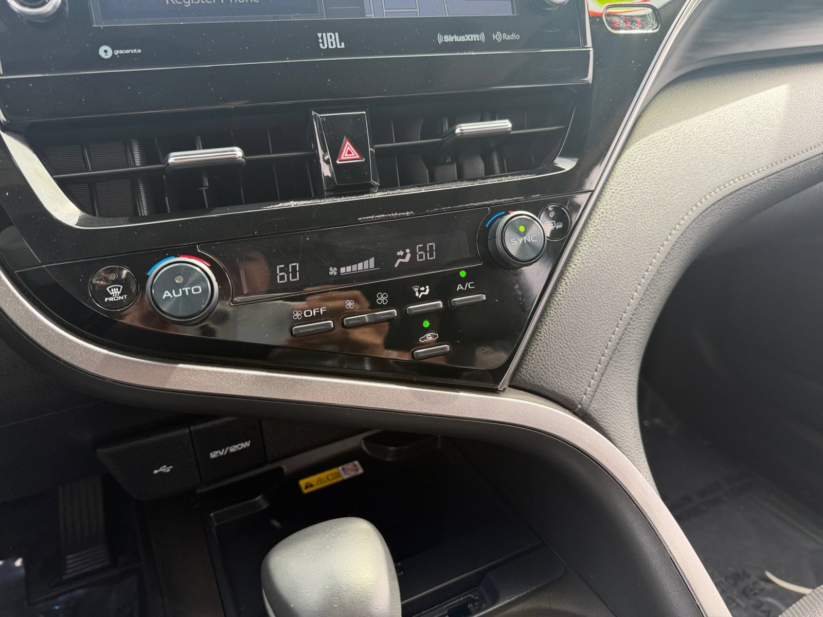 Certified 2022 Toyota Camry XLE w/ Navigation Package FWD image 17