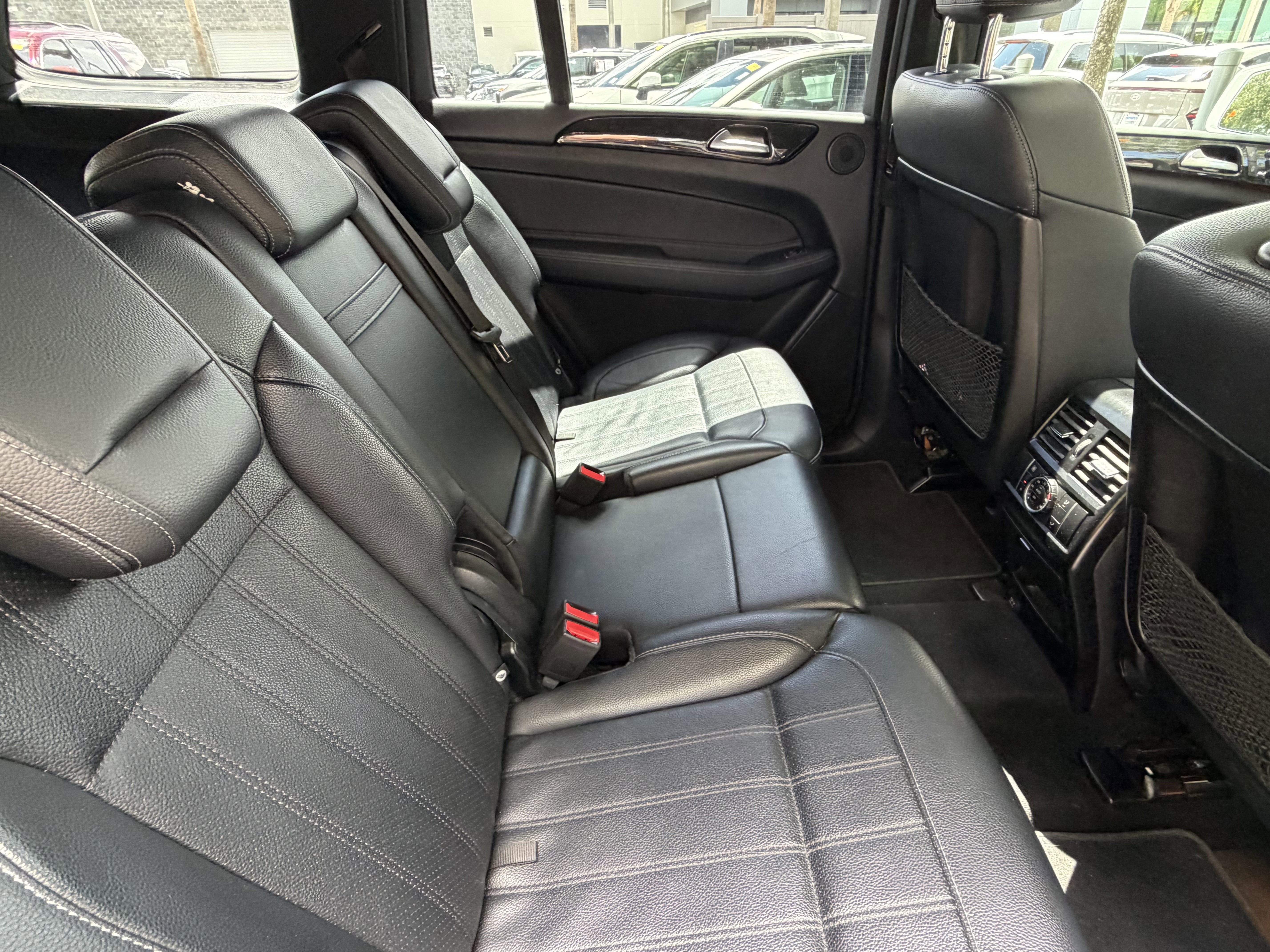 Used 2017 Mercedes-Benz GLS 450 4MATIC image 43