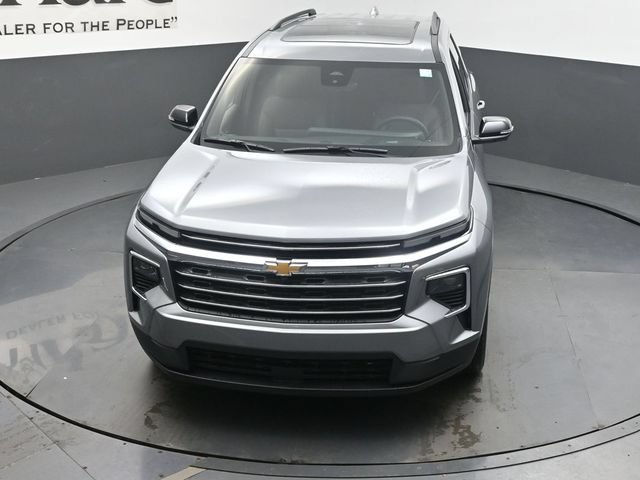 New 2027 Chevrolet Traverse LT w/ Sun and Wheel Package FWD image 38