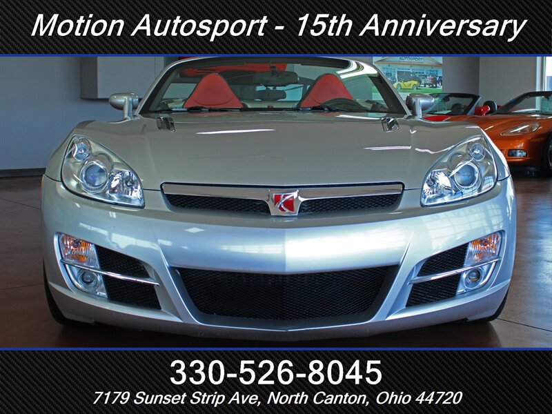 Used 2007 Saturn Sky RWD image 3