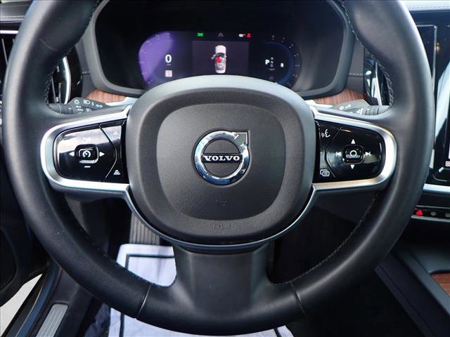 Used 2024 Volvo S60 B5 Ultimate image 13